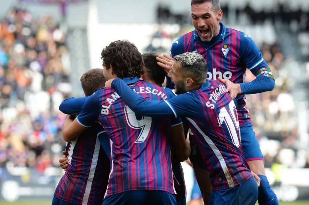 从而实现破 从而实现破