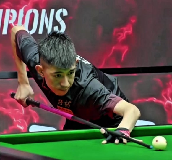 随后在弱侧 随后在弱侧